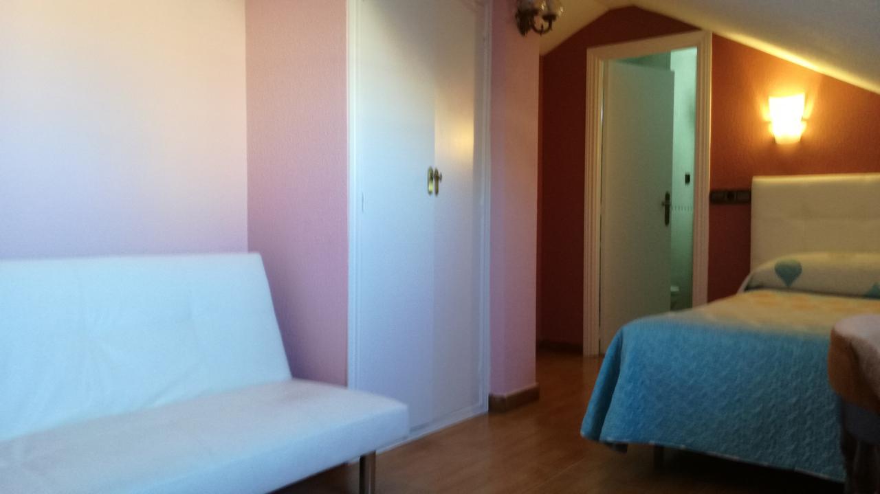 Hostal Don Jaime I Y II Segovia Exterior photo